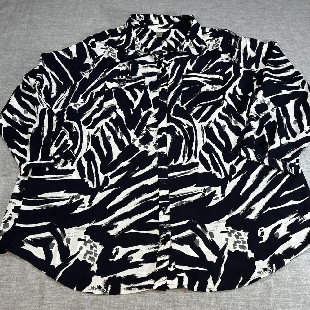 CJ Banks Top Shirt Womens 2X Long Sleeve Button Up Abstract Navy Blue White